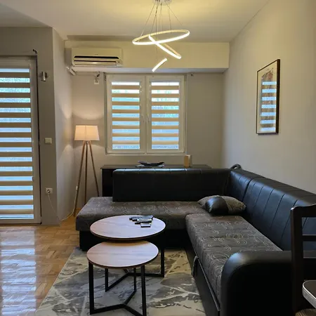 Апартаменты Bus Station Скопье