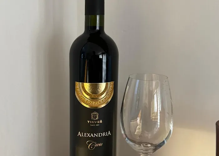 Apartment Bus Station *